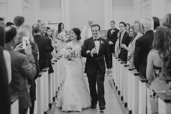 Modern-Classic-Wedding-at-The-Room-on-Main-Shaun-Menary-Photography-18-600x400